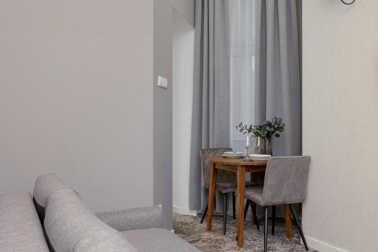 Classy Cracow Rakowicka By Renters Apartamento